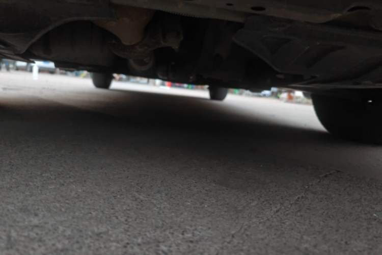 Used Buick Excelle 2013 1.5L Manual Classic Model Chassis Front