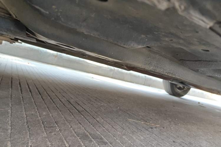 Used Buick Excelle 2013 1.5L Automatic Classic Model Chassis Front Left