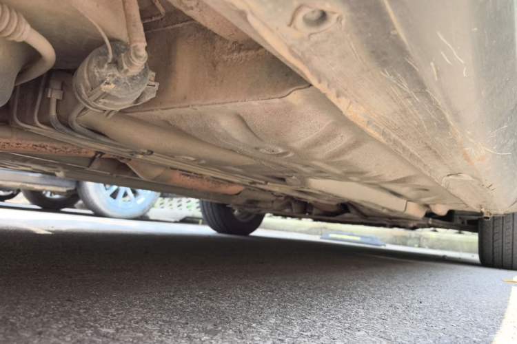Used Buick Excelle 2013 1.5L Automatic Classic Model Chassis Front Left