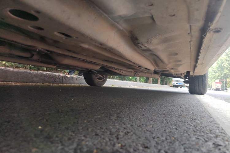 Used Buick Excelle 2013 1.5L Manual Classic Model Chassis Front Left