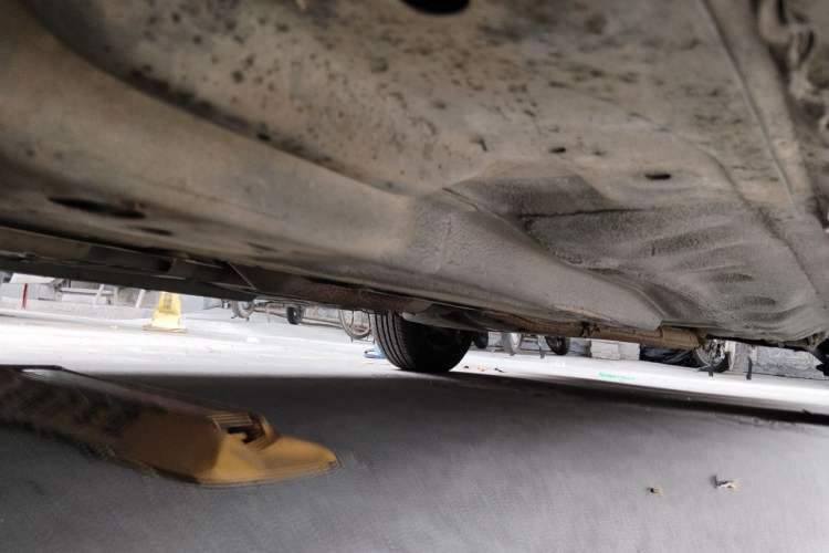Used Buick Excelle 2013 1.5L Automatic Classic Model Chassis Front Left