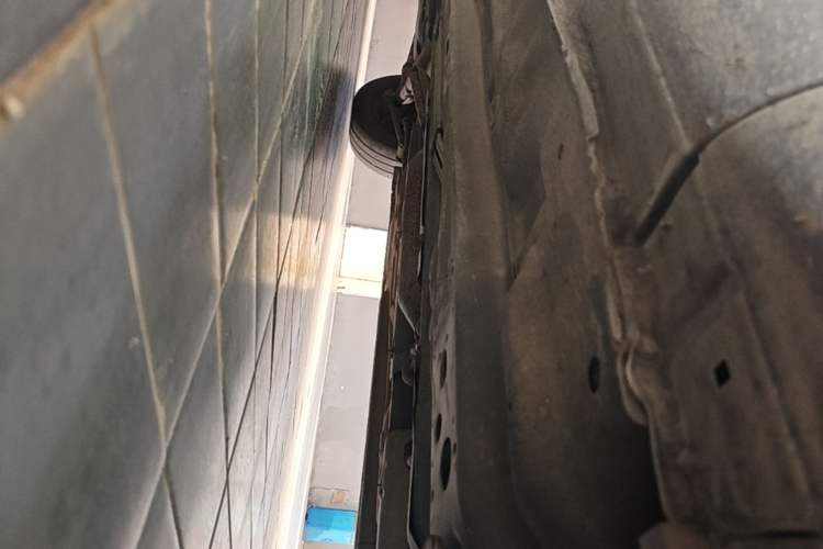 Used Buick Excelle 2013 1.5L Manual Classic Model Chassis Front Right