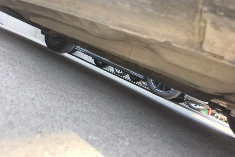 Used Buick Excelle 2013 1.5L Manual Classic Model Chassis Front Right