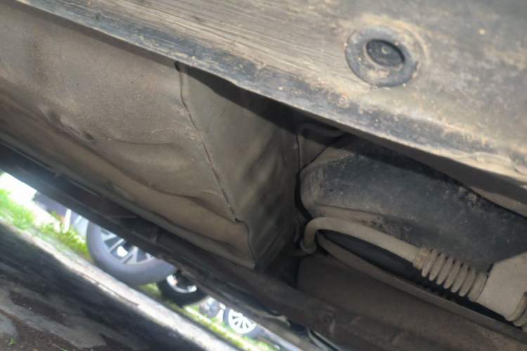 Used Buick Excelle 2013 1.5L Manual Classic Model Chassis Front Right