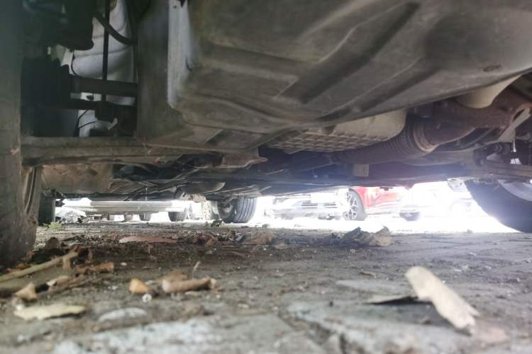 Used Buick Excelle 2013 1.5L Manual Luxury Model Chassis Front Right