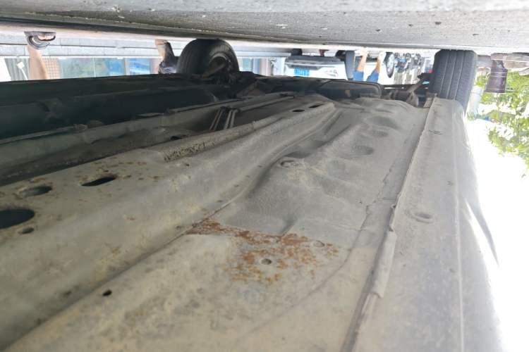 Used Buick Excelle 2013 1.5L Automatic Classic Model Chassis Front Right