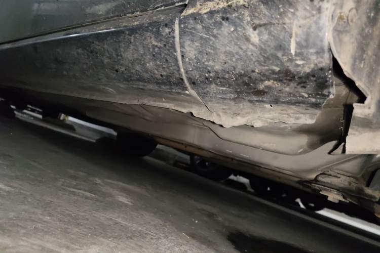 Used Buick Excelle 2013 1.5L Automatic Classic Model Chassis Front Right