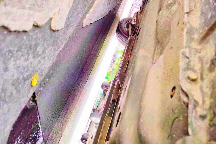 Used Buick Excelle 2013 1.5L Manual Classic Model Chassis Front Right