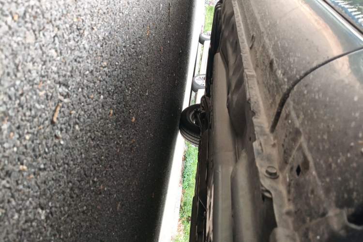 Used Buick Excelle 2013 1.5L Manual Classic Model Chassis Front Right