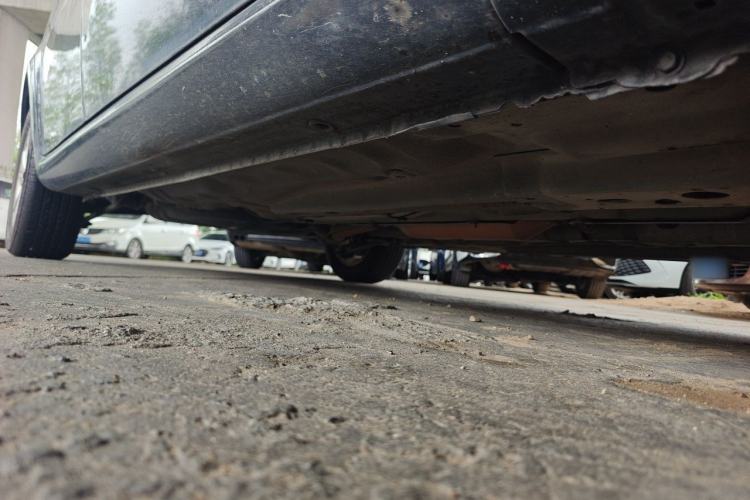 Used Buick Excelle 2013 1.5L Manual Classic Model Chassis Front Right
