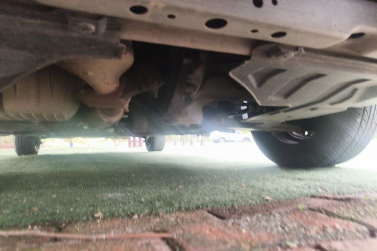 Used Buick Excelle 2013 1.5L Manual Classic Model Chassis Front