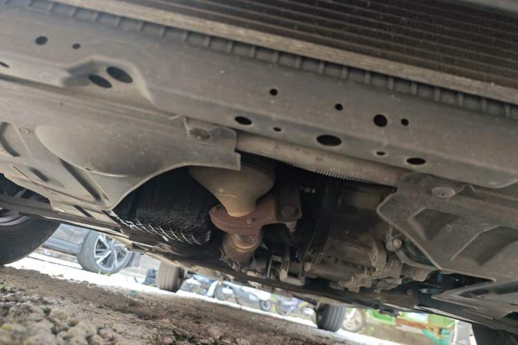 Used Buick Excelle 2013 1.5L Automatic Classic Model Chassis Front