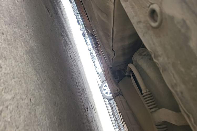Used Buick Excelle 2013 1.5L Manual Classic Model Chassis Rear Left