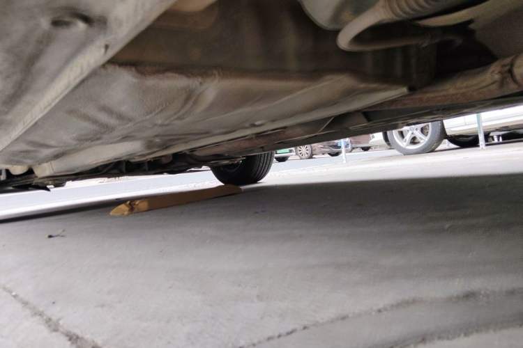Used Buick Excelle 2013 1.5L Automatic Classic Model Chassis Rear Left