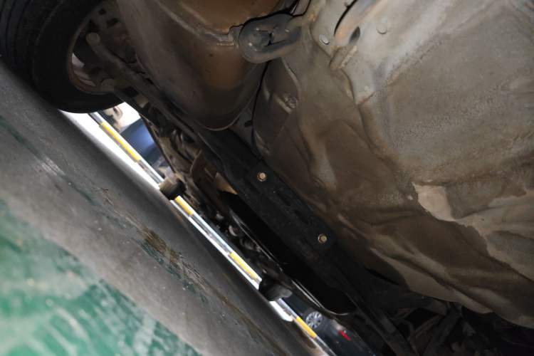 Used Buick Excelle 2013 1.5L Manual Classic Model Chassis Rear