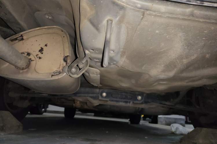 Used Buick Excelle 2013 1.5L Automatic Classic Model Chassis Rear