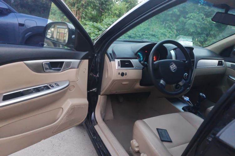 Used Buick Excelle 2013 1.5L Manual Classic Model Driver Seat