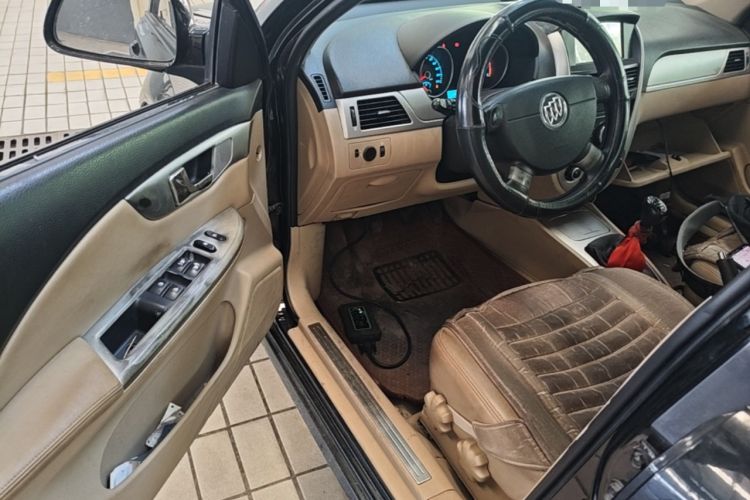 Used Buick Excelle 2013 1.5L Manual Classic Model Driver Seat