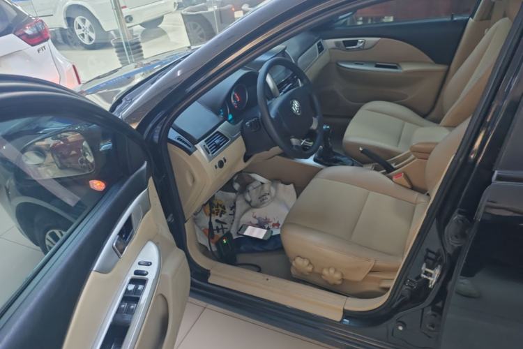Used Buick Excelle 2013 1.5L Manual Classic Model Driver Seat