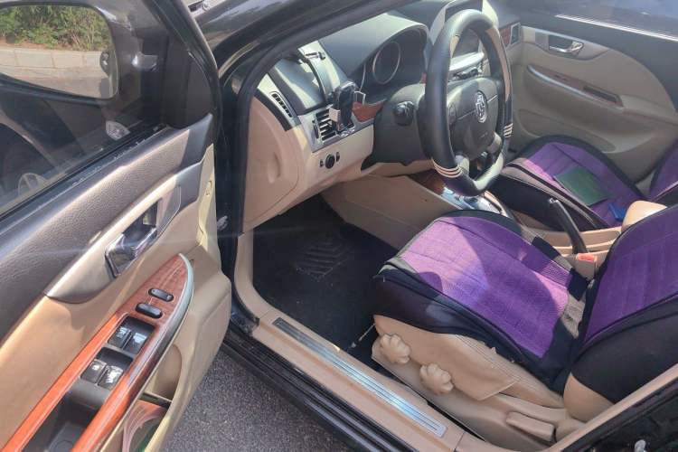 Used Buick Excelle 2013 1.5L Automatic Luxury Model Driver Seat