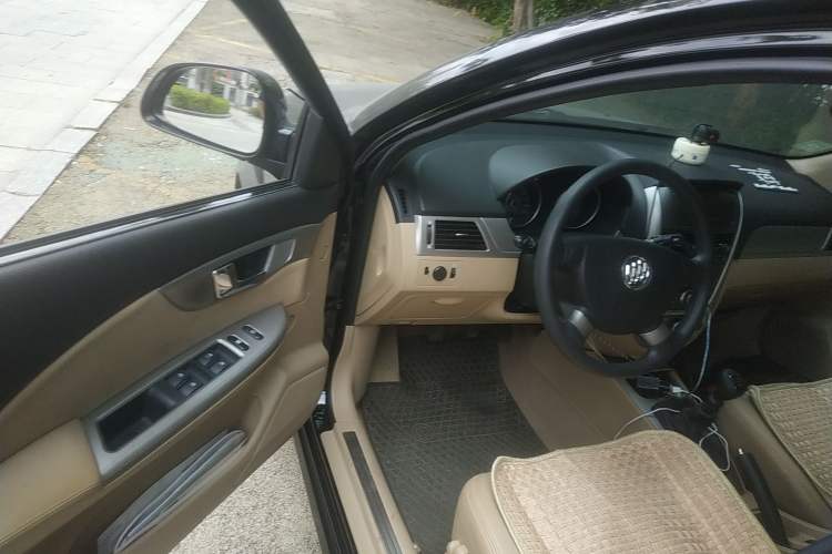 Used Buick Excelle 2013 1.5L Manual Classic Model Driver Seat