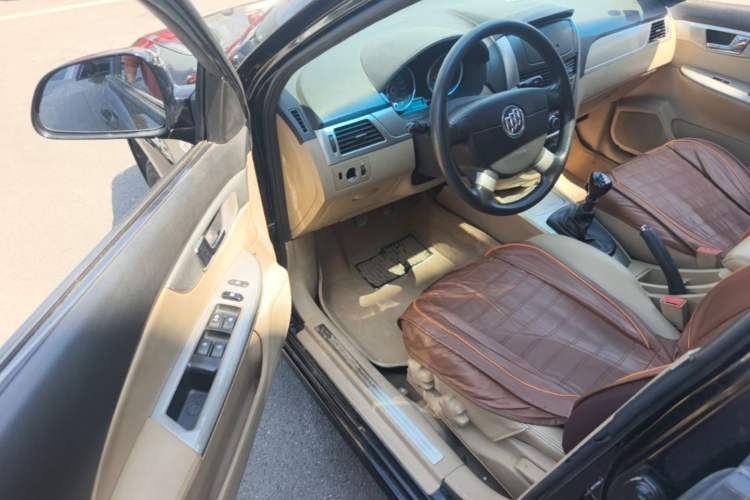 Used Buick Excelle 2013 1.5L Manual Classic Model Driver Seat