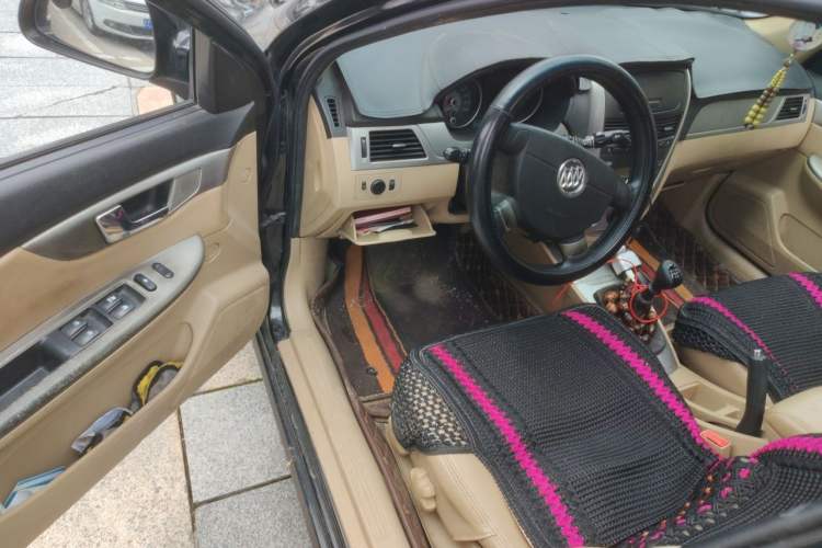 Used Buick Excelle 2013 1.5L Manual Classic Model Driver Seat