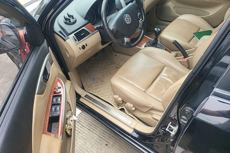 Used Buick Excelle 2013 1.5L Manual Classic Model Driver Seat