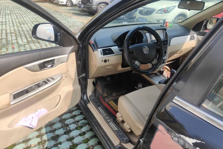 Used Buick Excelle 2013 1.5L Manual Classic Model Driver Seat