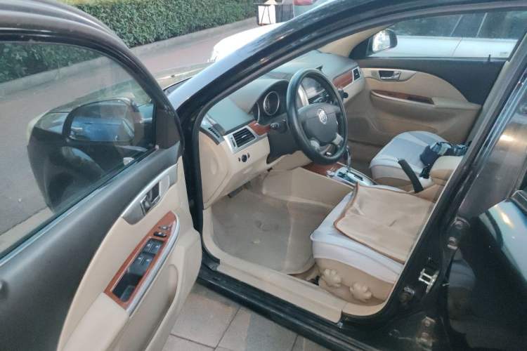 Used Buick Excelle 2013 1.5L Automatic Luxury Model Driver Seat