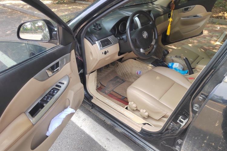 Used Buick Excelle 2013 1.5L Manual Classic Model Driver Seat