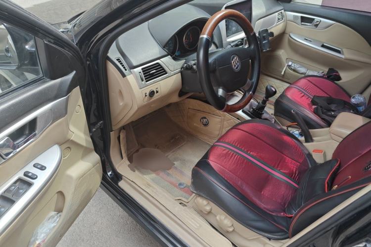 Used Buick Excelle 2013 1.5L Manual Classic Model Driver Seat