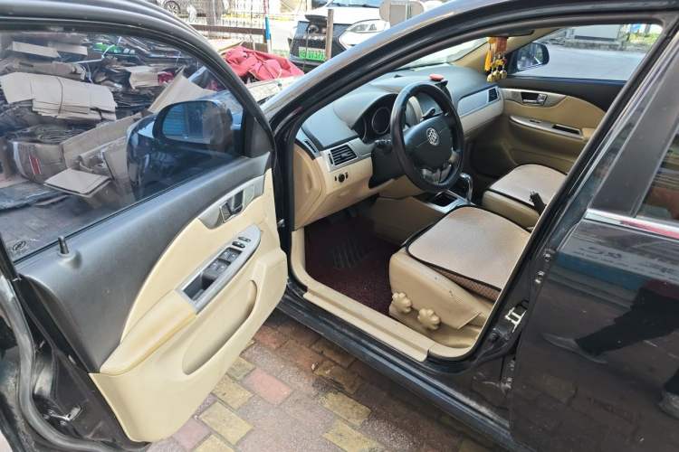 Used Buick Excelle 2013 1.5L Automatic Classic Model Driver Seat