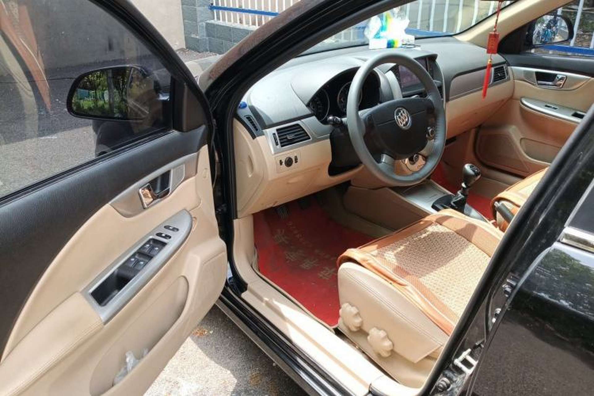 Used Buick Excelle 2013 1.5L Manual Classic Model Driver Seat