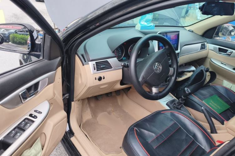 Used Buick Excelle 2013 1.5L Manual Classic Model Driver Seat
