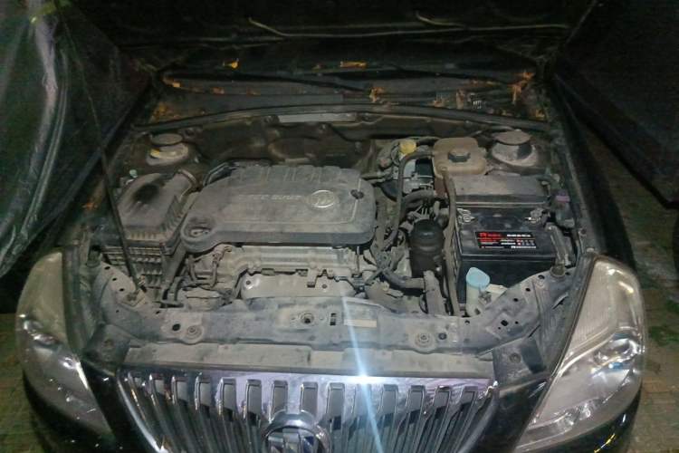 Used Buick Excelle 2013 1.5L Automatic Classic Model Engine Bay