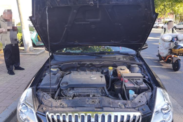Used Buick Excelle 2013 1.5L Automatic Luxury Model Engine Bay