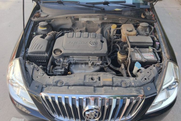 Used Buick Excelle 2013 1.5L Manual Classic Model Engine Bay