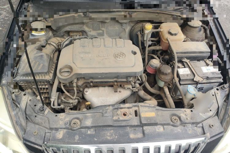 Used Buick Excelle 2013 1.5L Manual Classic Model Engine Bay