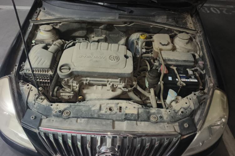Used Buick Excelle 2013 1.5L Manual Classic Model Engine Bay