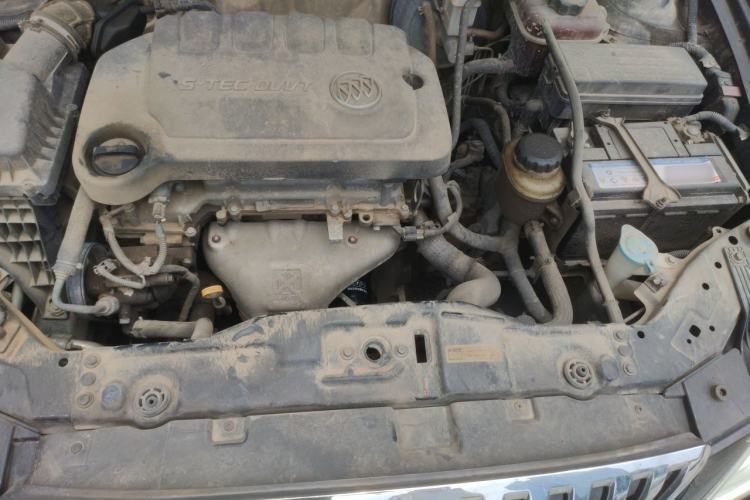 Used Buick Excelle 2013 1.5L Manual Classic Model Engine Bay