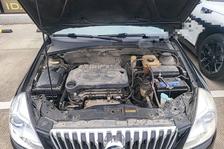 Used Buick Excelle 2013 1.5L Manual Classic Model Engine Bay