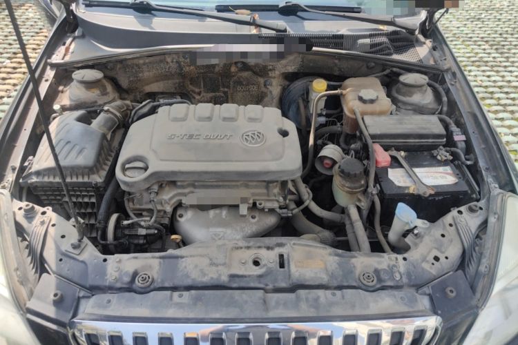 Used Buick Excelle 2013 1.5L Manual Classic Model Engine Bay