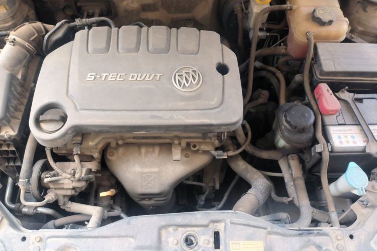 Used Buick Excelle 2013 1.5L Manual Classic Model Engine Bay
