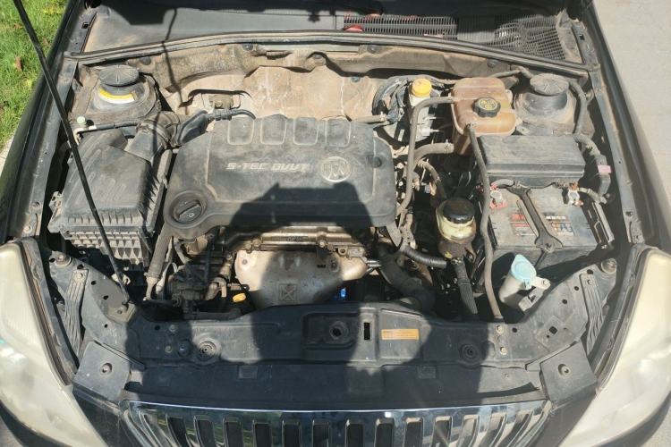 Used Buick Excelle 2013 1.5L Automatic Classic Model Engine Bay