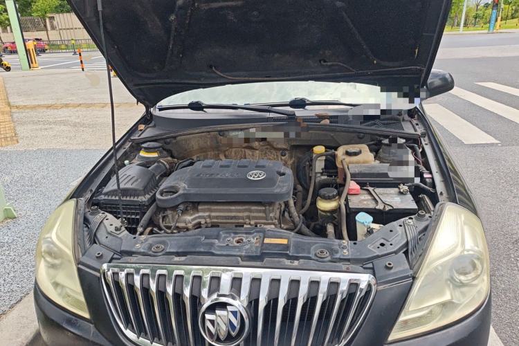 Used Buick Excelle 2013 1.5L Manual Classic Model Engine Bay