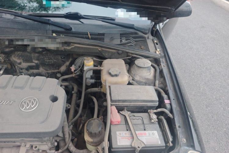 Used Buick Excelle 2013 1.5L Automatic Classic Model Engine Bay Left