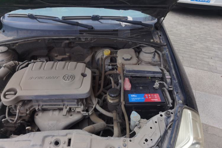 Used Buick Excelle 2013 1.5L Manual Luxury Model Engine Bay Left