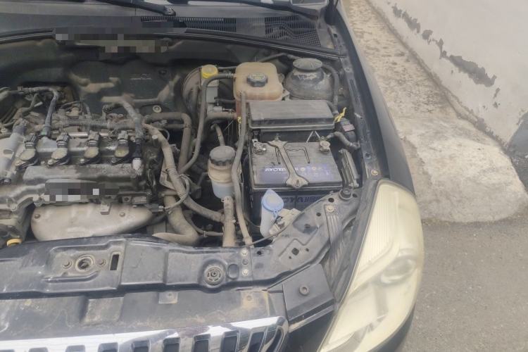 Used Buick Excelle 2013 1.5L Manual Luxury Model Engine Bay Left