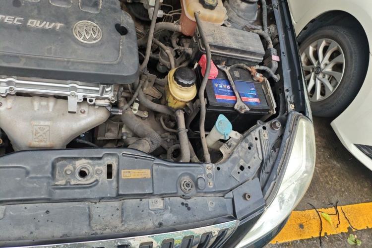 Used Buick Excelle 2013 1.5L Automatic Classic Model Engine Bay Left